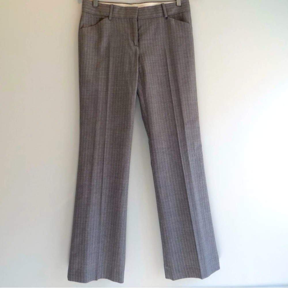 Theory
Wool Trouser Dress Pant Gray with white pinstripe size 4